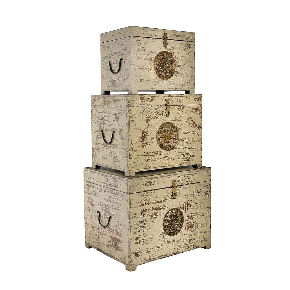 Antique Finish Vintage Trunk: White & Gold (Set Of 3) Antique Finish Vintage Trunk: White & Gold (Set Of 3)