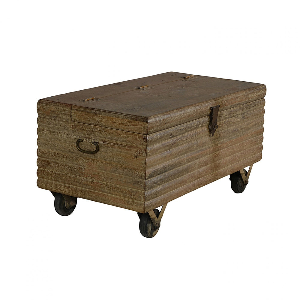 Ribbed Trunk With Wheels Ribbed Trunk With Wheels