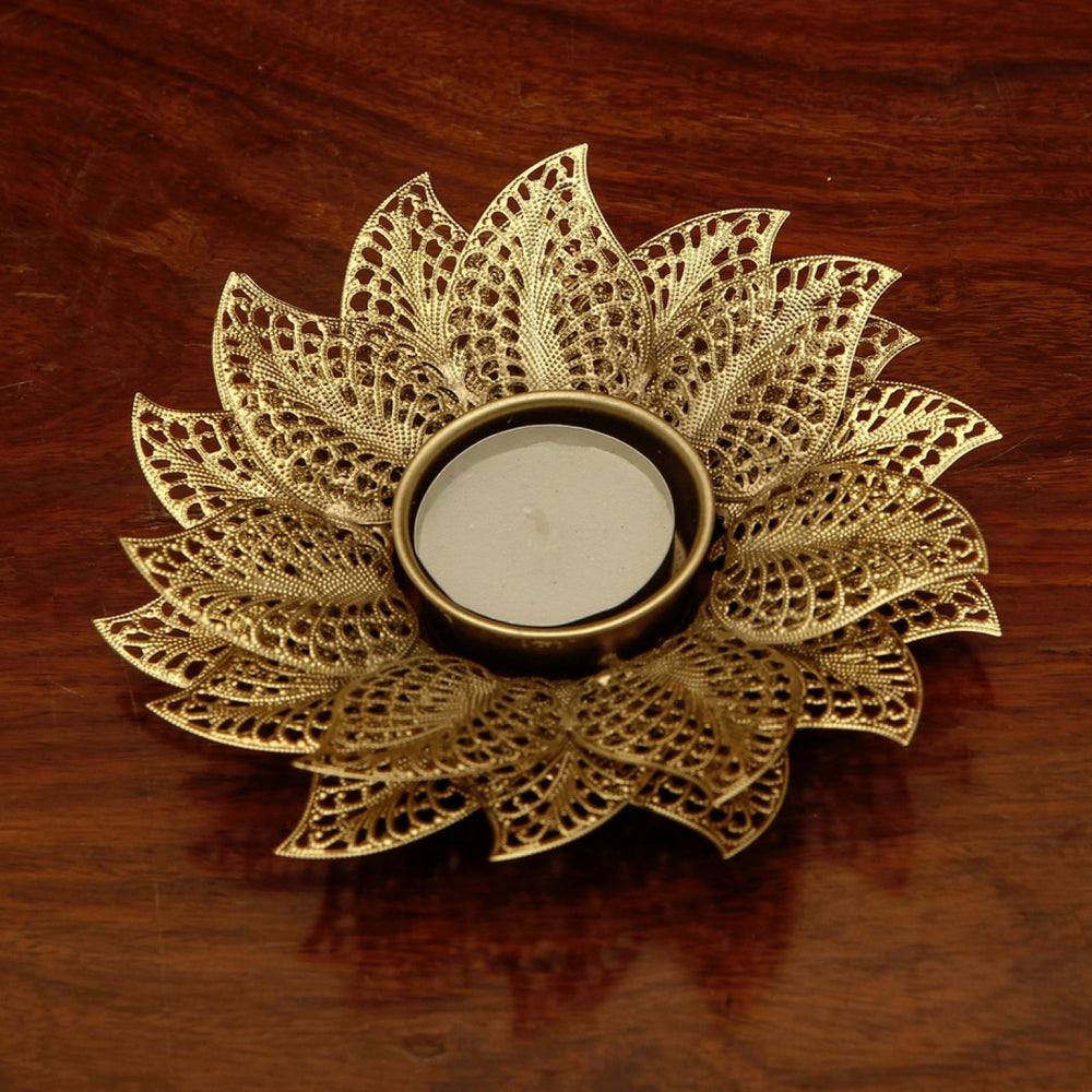 Flower Tea Light Holder: Gold Flower Tea Light Holder: Gold