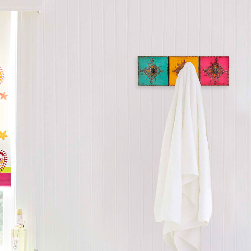 Colorful Hook And Hanger Rail Colorful Hook And Hanger Rail